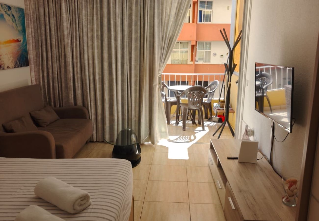 Estudio en Puerto de la Cruz - Studio Slavisa