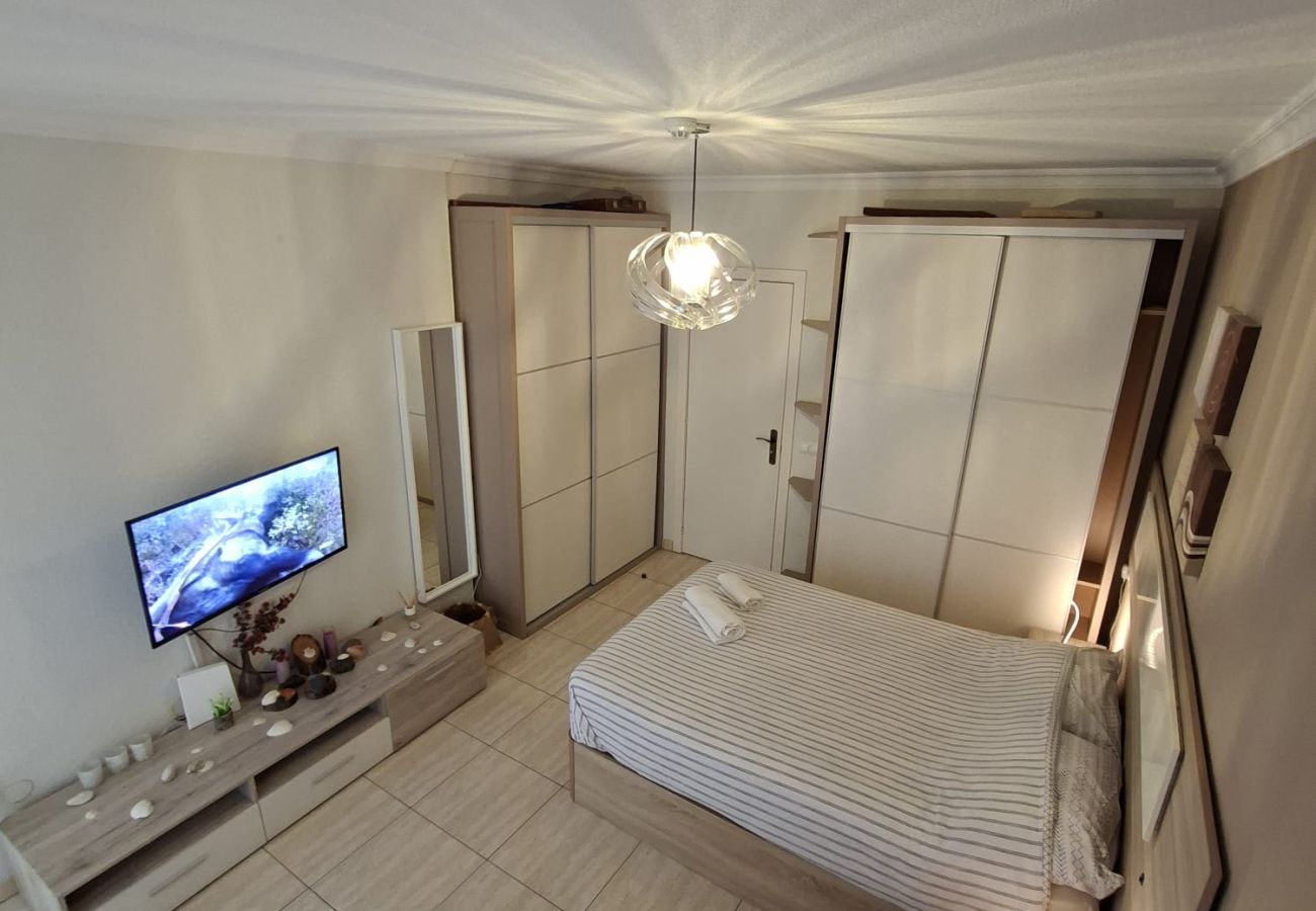 Estudio en Puerto de la Cruz - Studio Slavisa