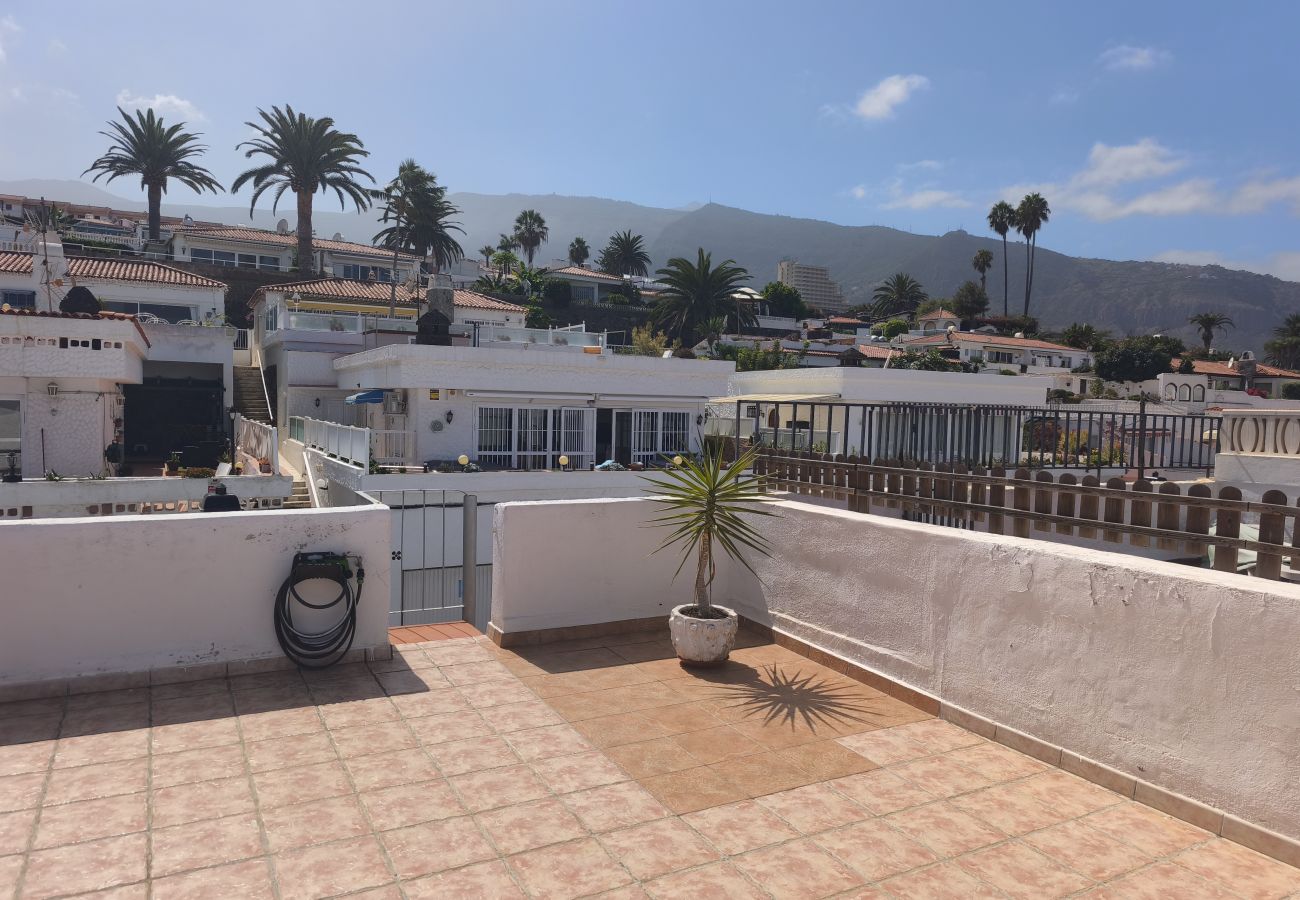 Apartment in Los Realejos - Cozy apartment with roof terrace, sea and mountain views