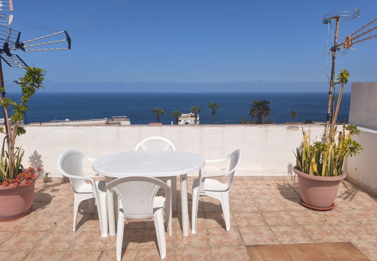 Apartment in Los Realejos - Cozy apartment with roof terrace, sea and mountain views